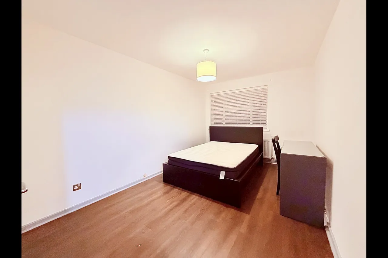 Odell Place, B5, photo 9