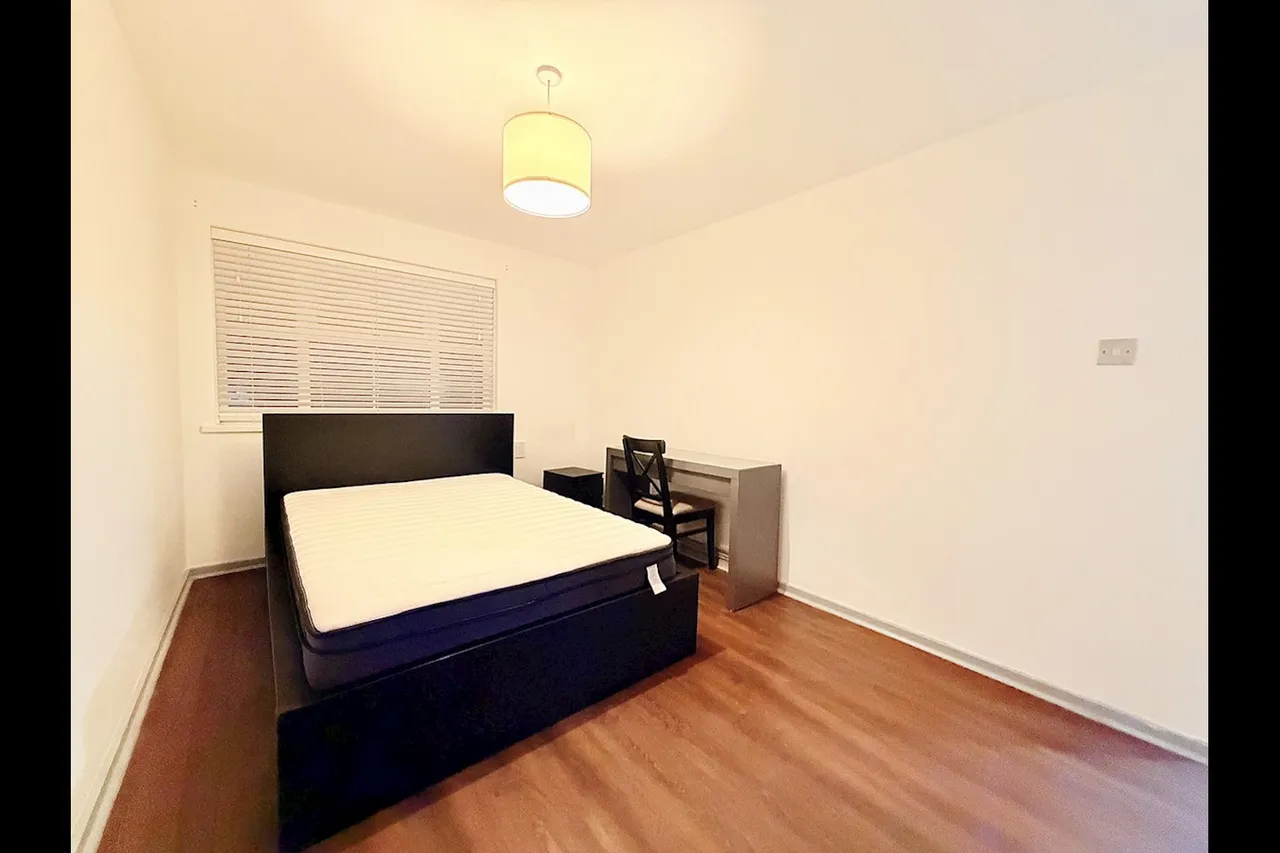 Odell Place, B5, photo 4