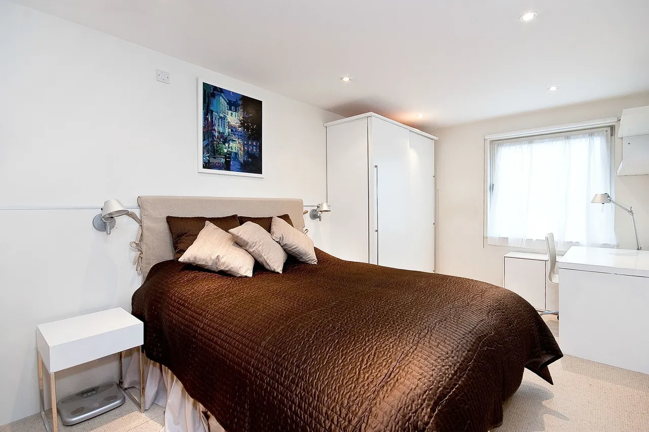 Clerkenwell Rd, Clerkenwell, EC1M, photo 10