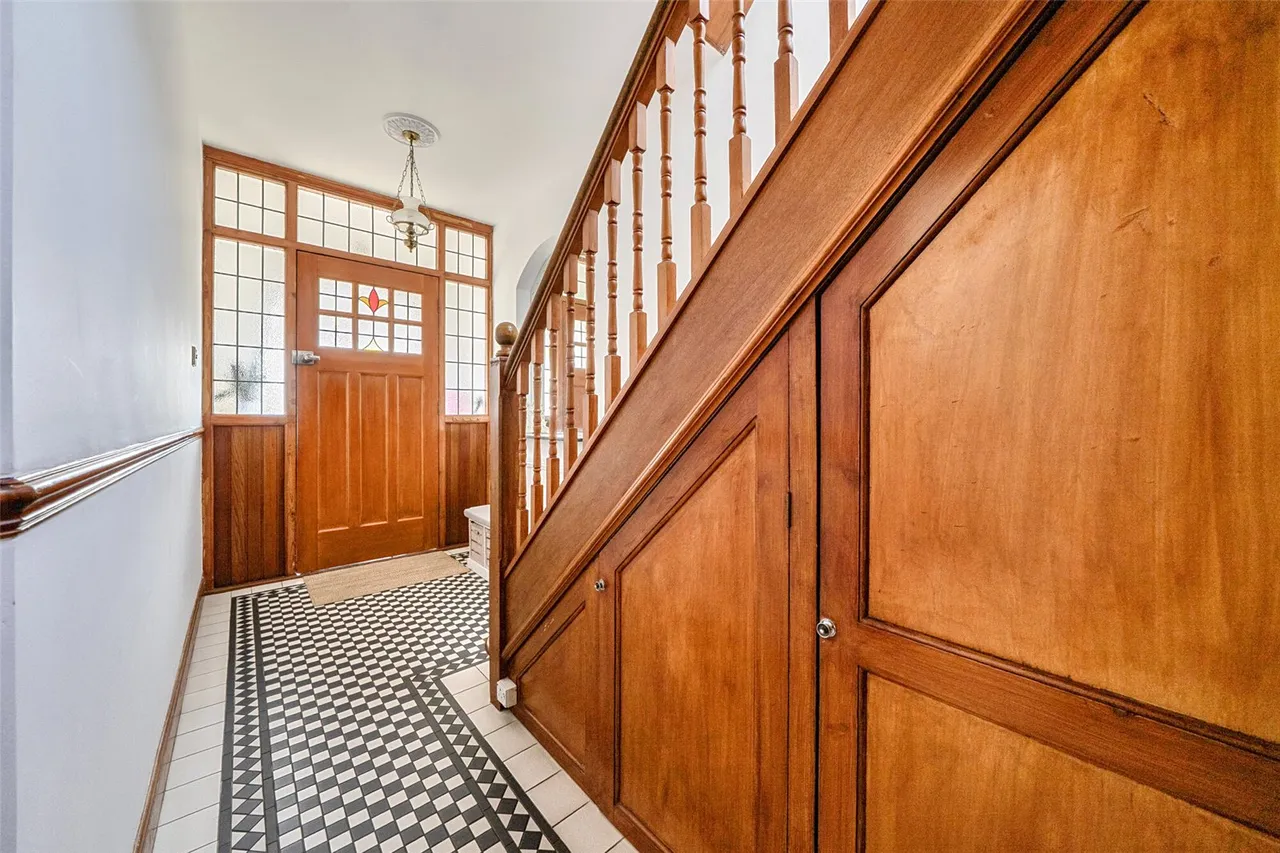 Gourock Road, SE9, photo 7