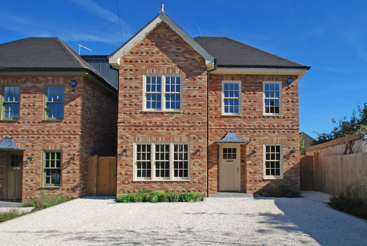 4 bed house for sale, Meadow Lane, Beaconsfield, HP9