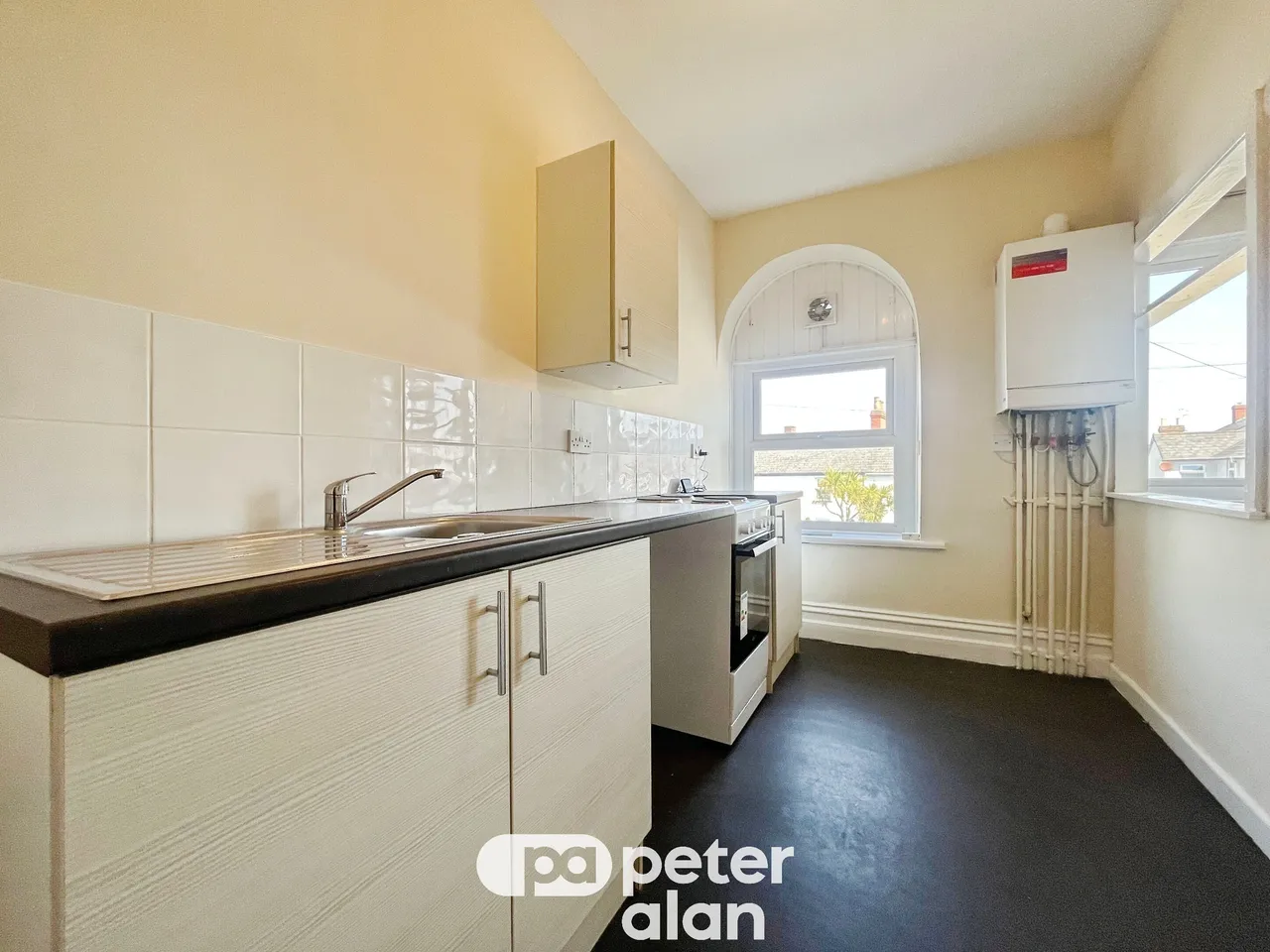 New Road, Porthcawl, CF36, photo 5