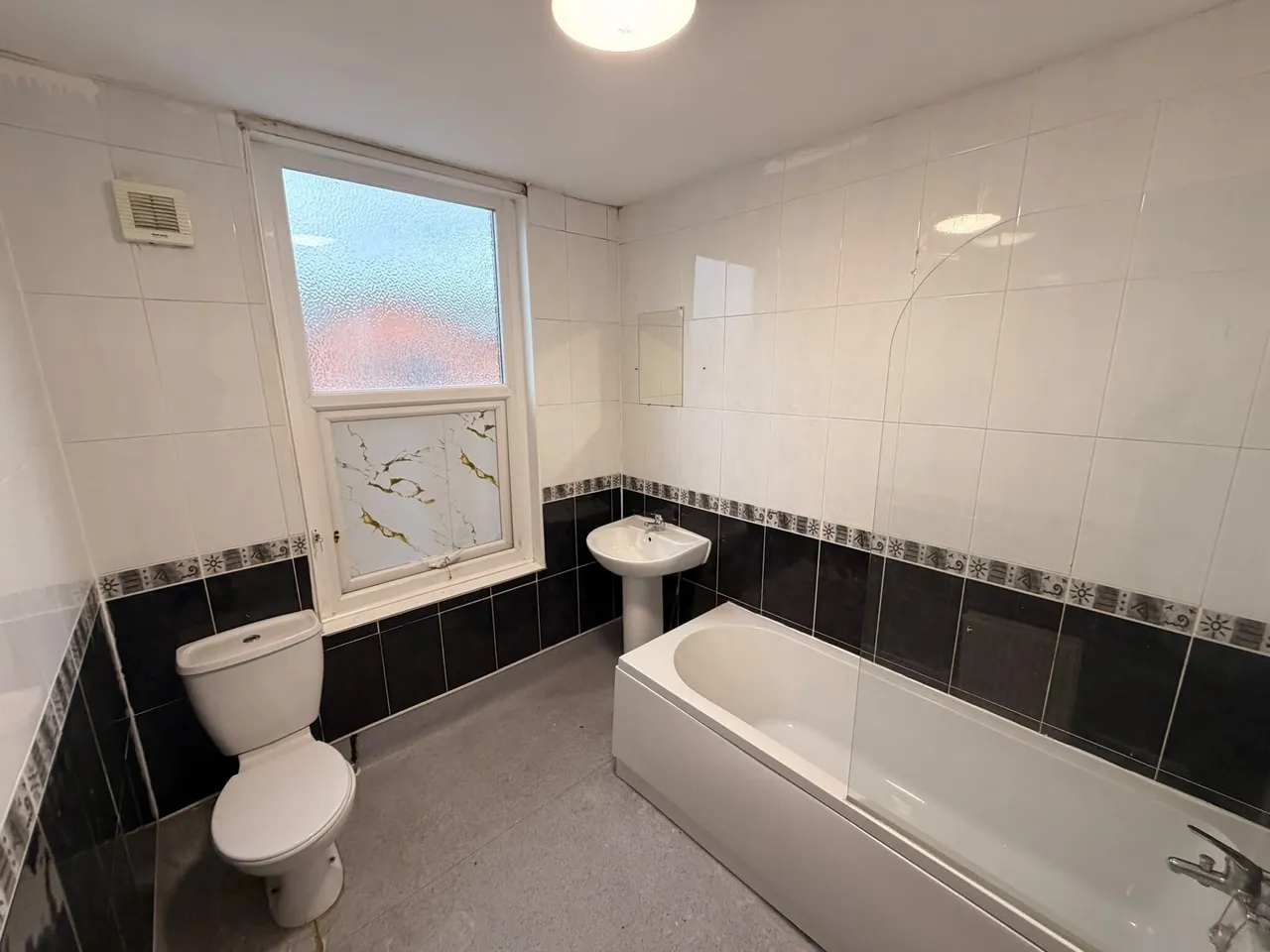 East Park Road, LS9, photo 6