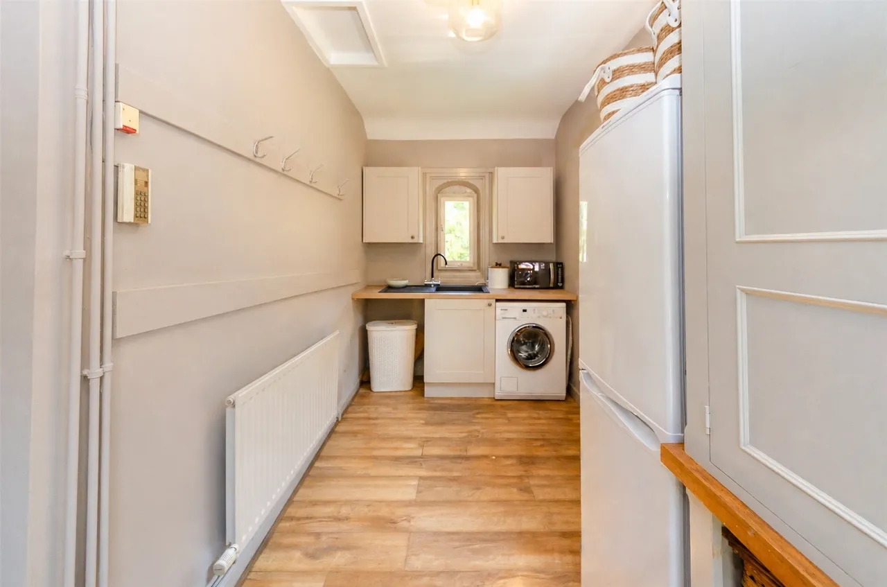 Queens Drive, Colwyn Bay, LL29, photo 21
