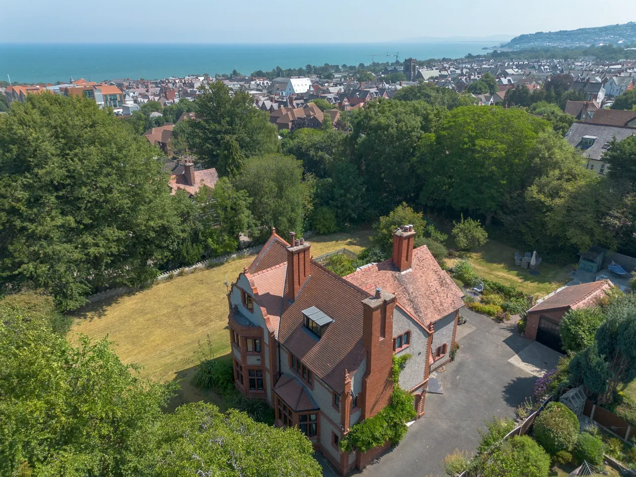 Queens Drive, Colwyn Bay, LL29, photo 35