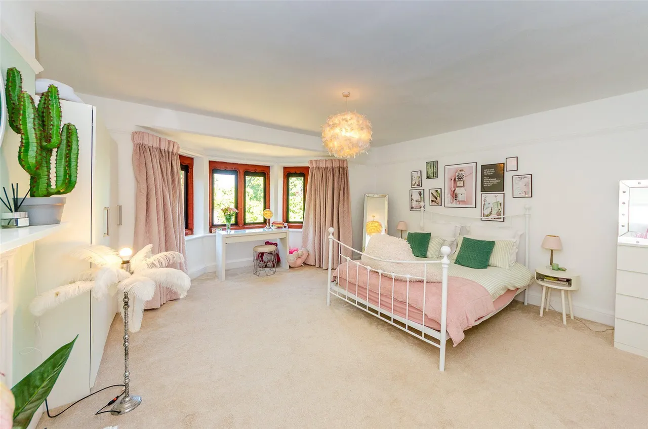 Queens Drive, Colwyn Bay, LL29, photo 15