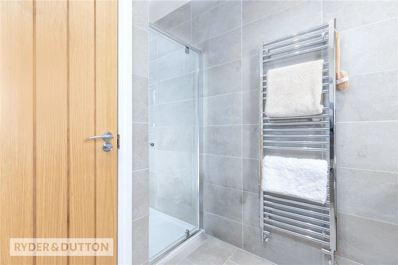Johnny Barn Close, Rawtenstall, BB4, photo 27