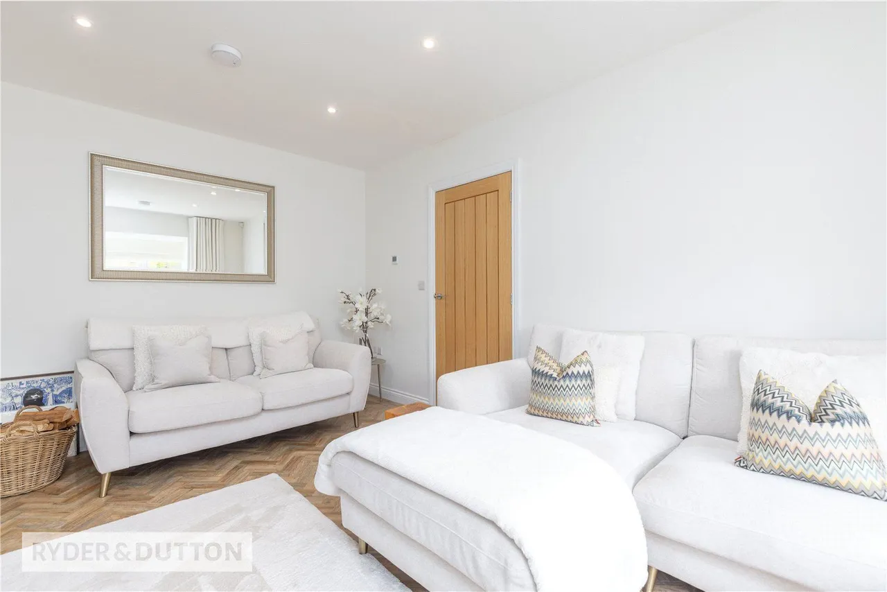 Johnny Barn Close, Rawtenstall, BB4, photo 9