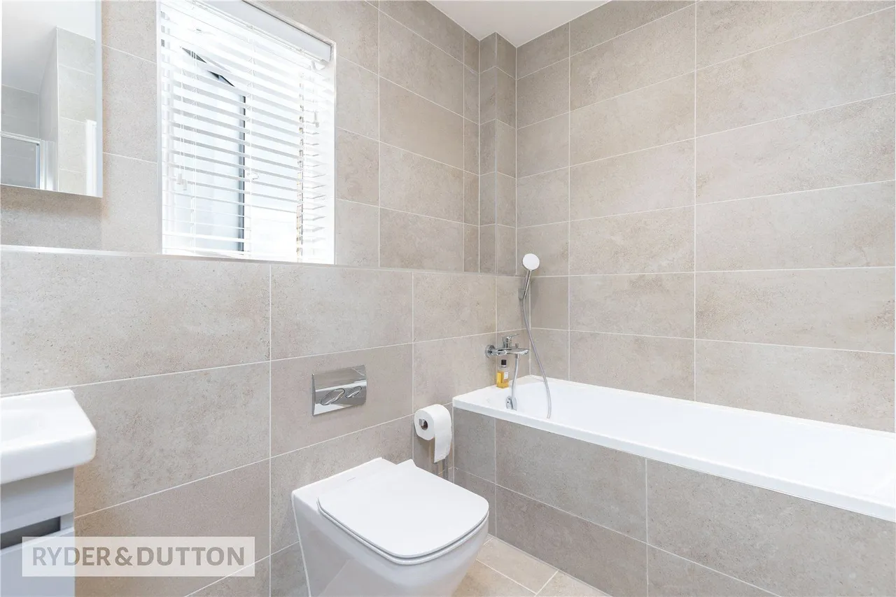 Johnny Barn Close, Rawtenstall, BB4, photo 26