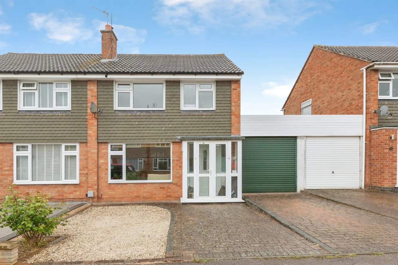 3 bed house for sale — Southey Close, Enderby, Leicester