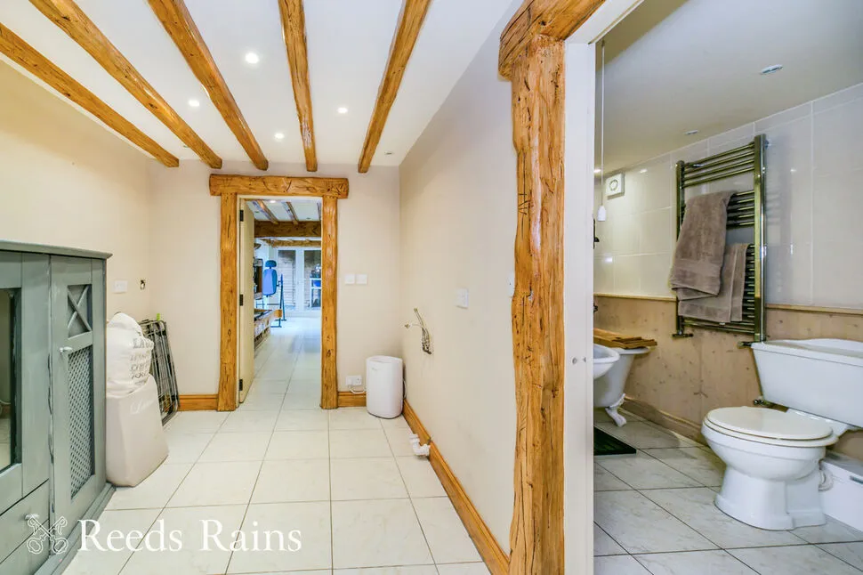Roewood Lane, Macclesfield, SK10, photo 20