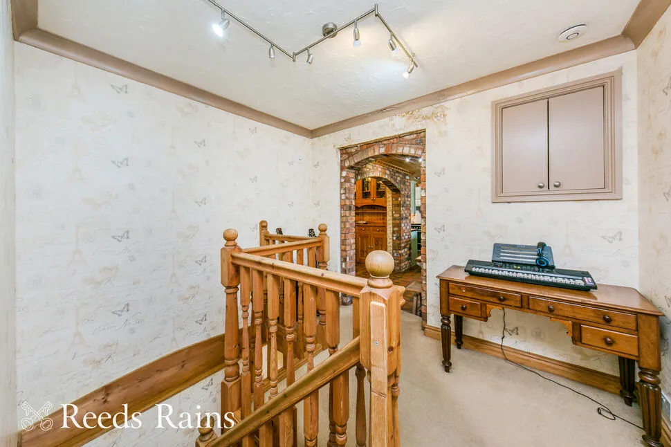 Roewood Lane, Macclesfield, SK10, photo 14