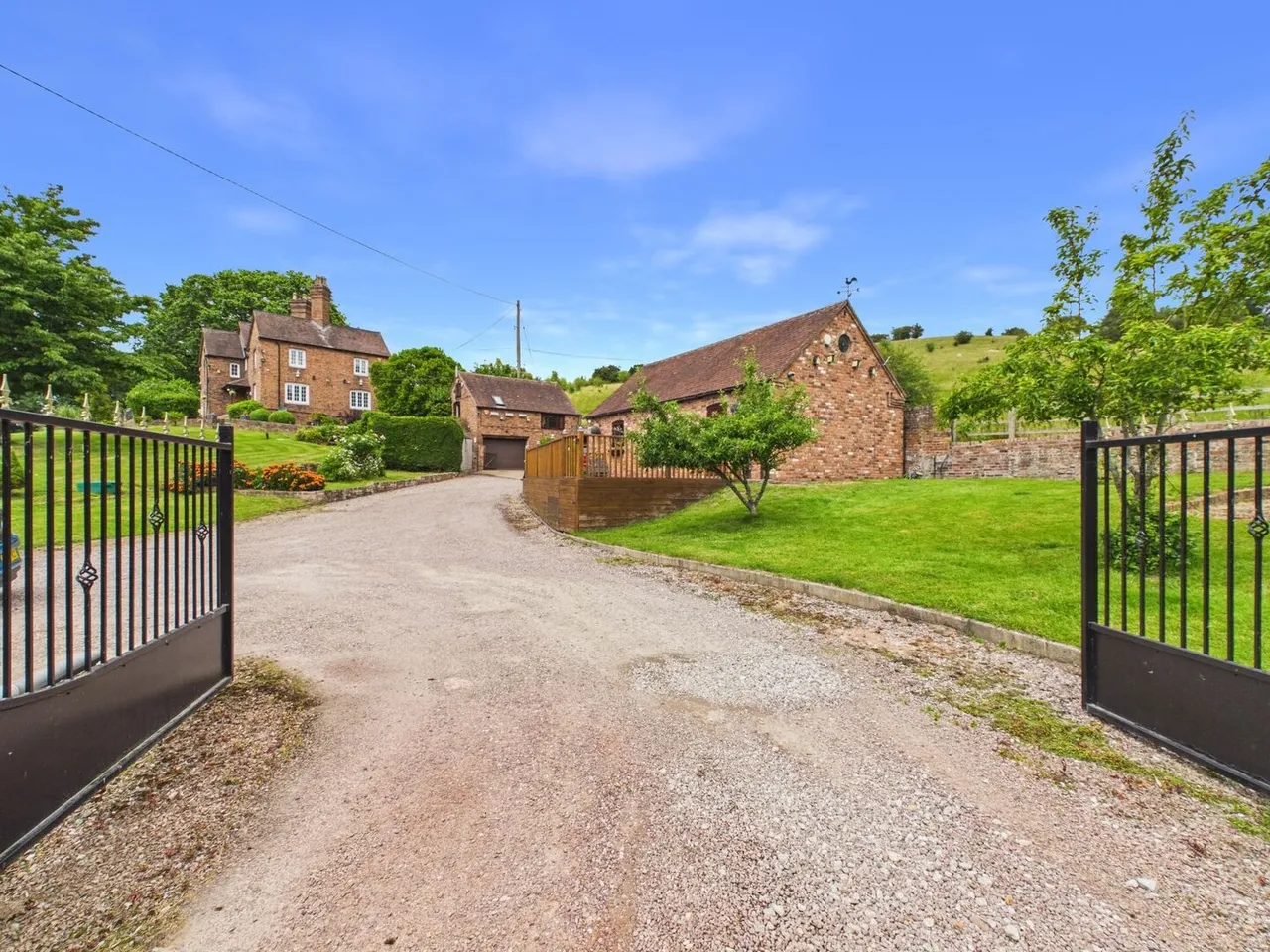 Ironbridge, Telford TF8 7BJ, photo 2