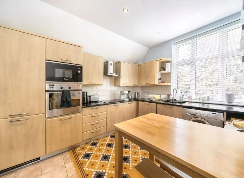 East Heath Road, Hampstead Heath, NW3, photo 2