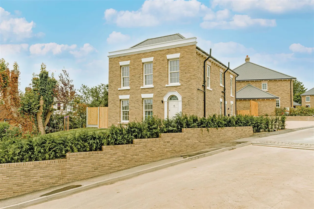 4 bed house for sale — Rose Hill, Ash, Canterbury, Kent, CT3 2HJ