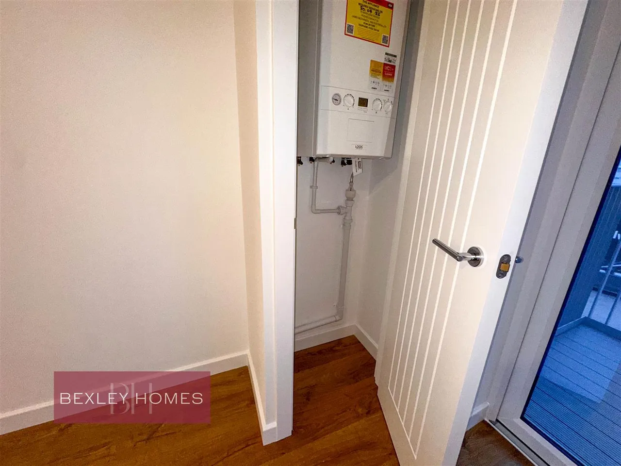 Liberty Court, Stone Crossing, DA2, photo 13