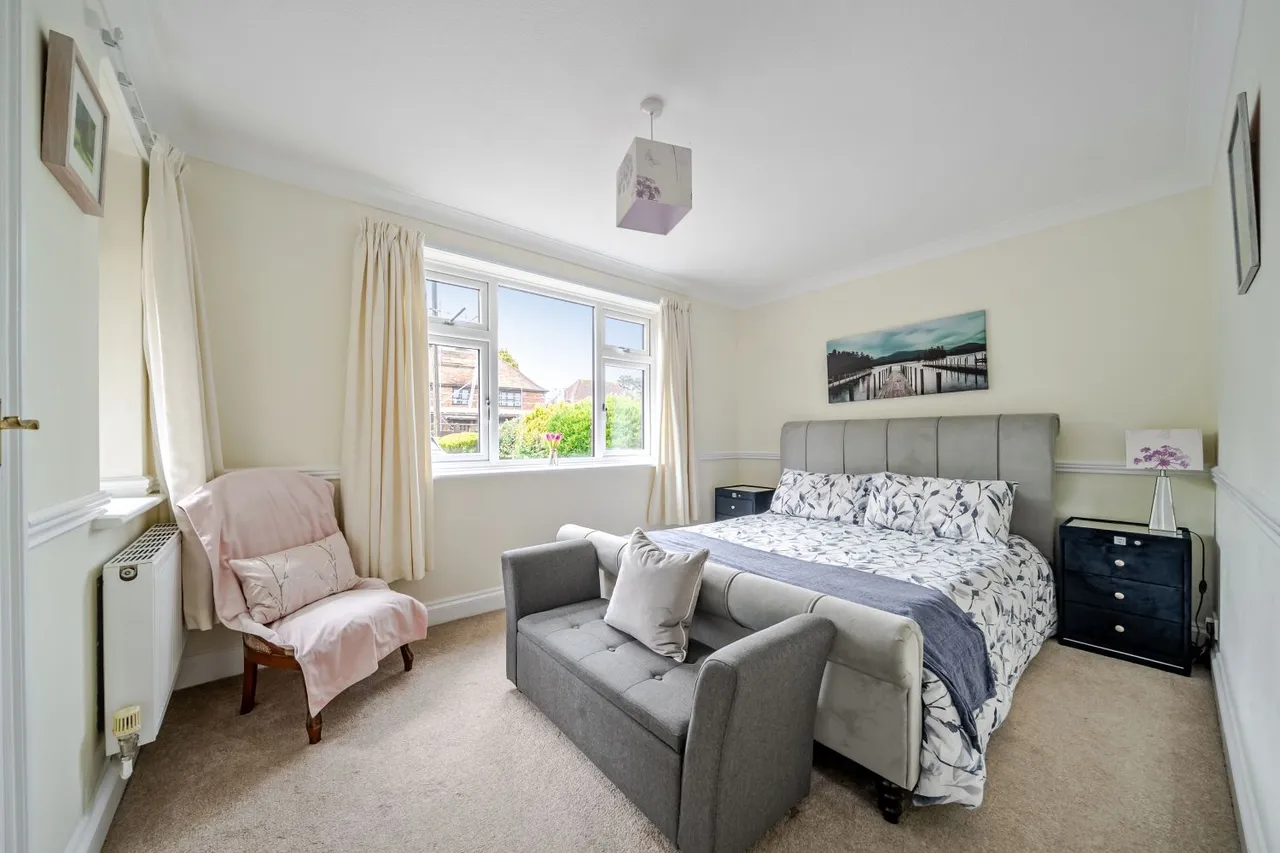 The Street, Hawkinge, CT18, photo 13