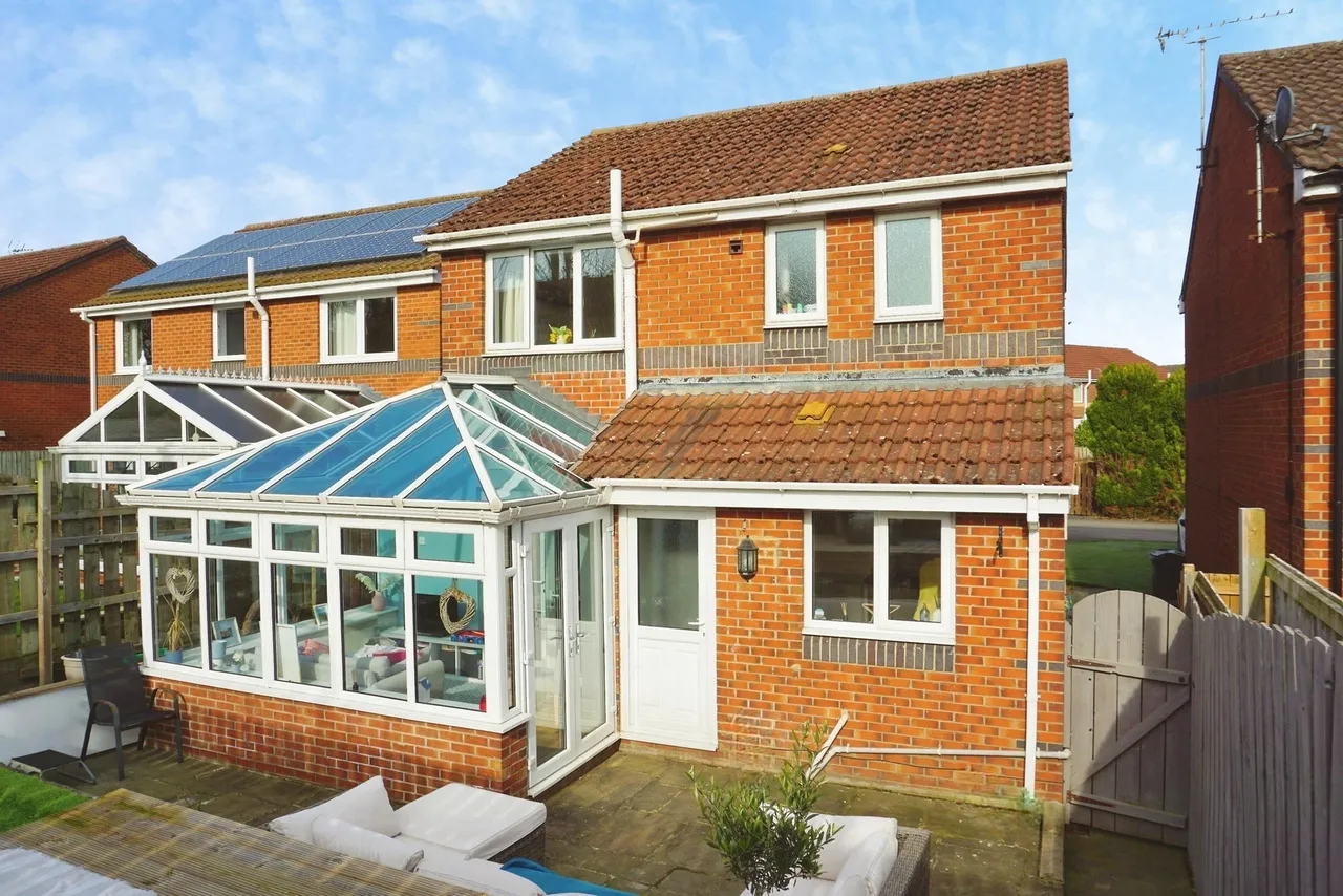 Abbotsfield Way, Faverdale, Darlington, DL3 0GB, photo 4