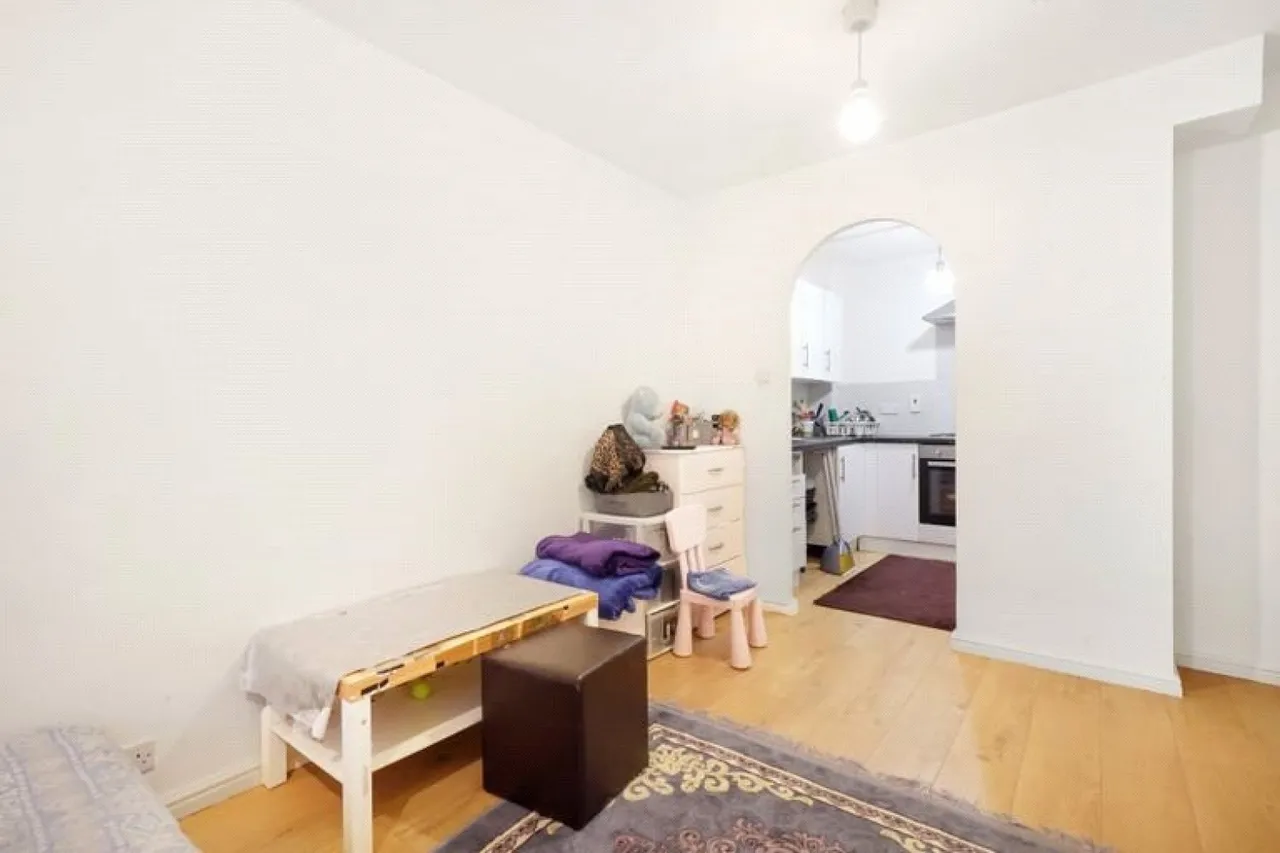Keats Close, Enfield, EN3, photo 10