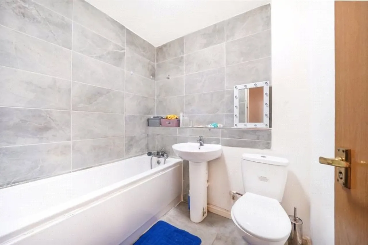 Keats Close, Enfield, EN3, photo 5