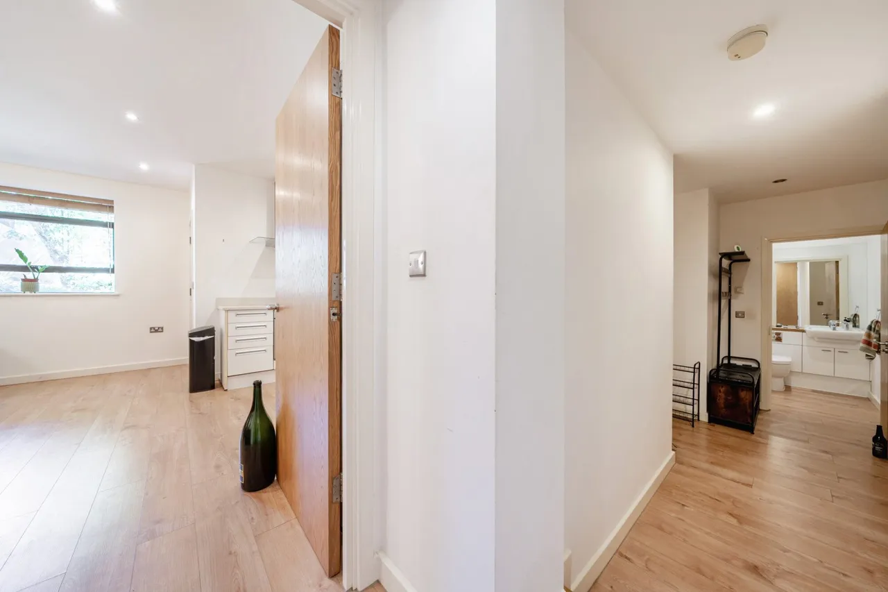 Lynton Road, SE1, photo 12