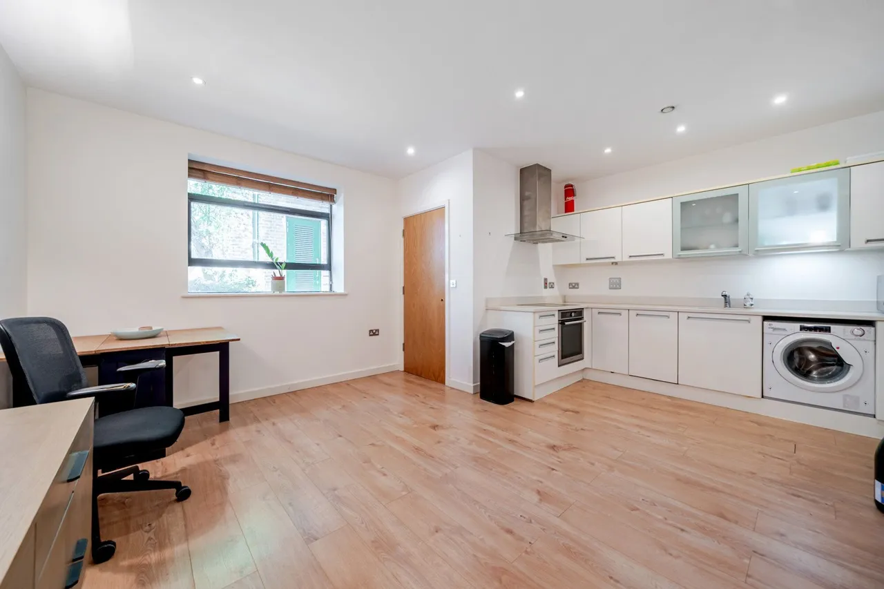 Lynton Road, SE1, photo 9