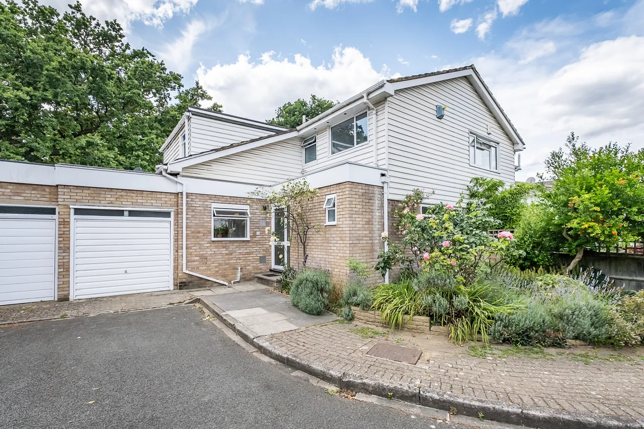 4 bed house for sale, Brentcot Close, Ealing, W13