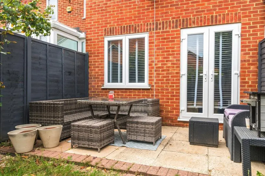 Bryony Way, Sunbury-on-Thames, TW16, photo 16