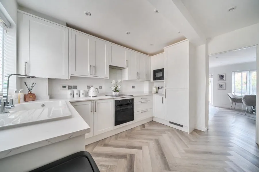 Bryony Way, Sunbury-on-Thames, TW16, photo 6