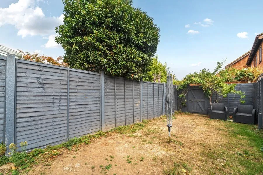 Bryony Way, Sunbury-on-Thames, TW16, photo 18