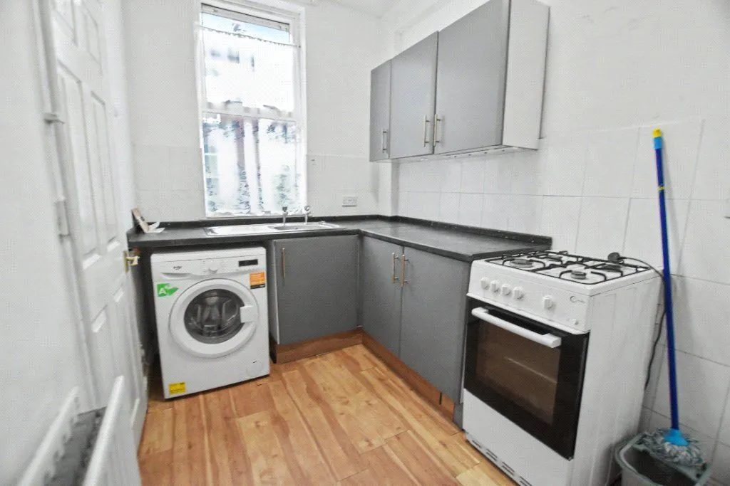 Claremont Place, Leeds, LS12, photo 4