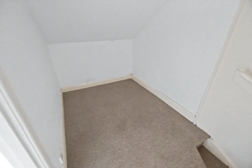 Claremont Place, Leeds, LS12, photo 12
