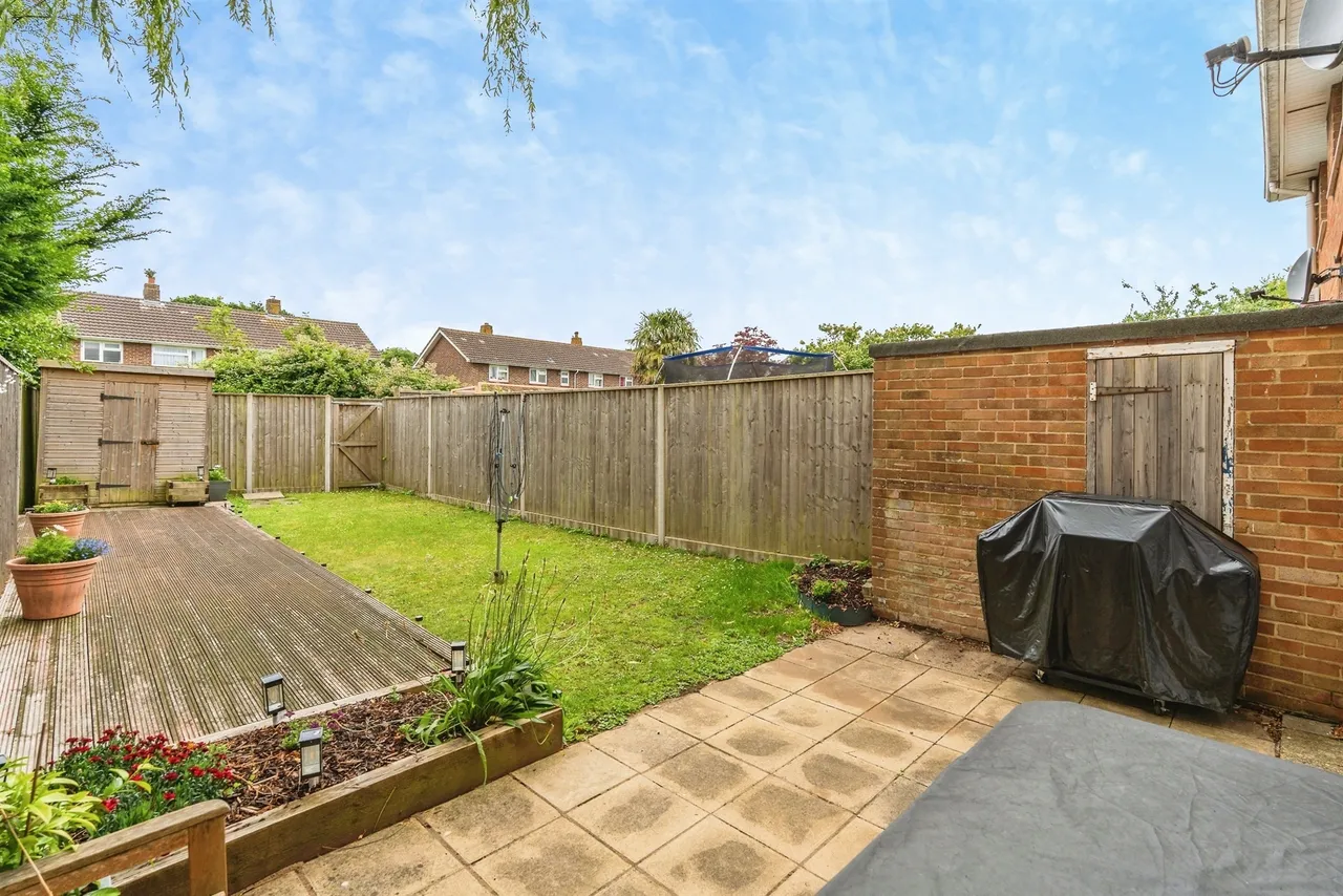 Laburnum Crescent, Hythe, SO45, photo 17