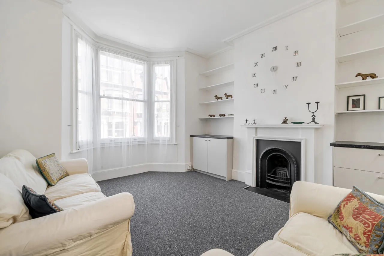 2 bed flat for sale, Dawes Road, Fulham, SW6