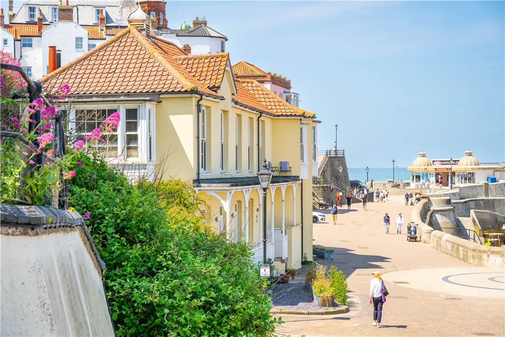 The Promenade, Cromer, photo 29