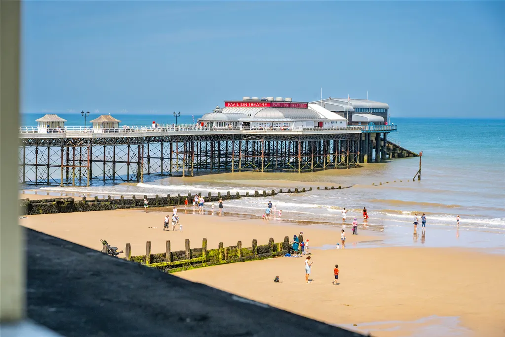 The Promenade, Cromer, photo 24