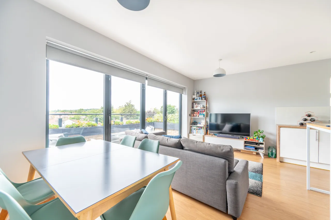 Flat 5, Harrowdene Road, Wembley, photo 9