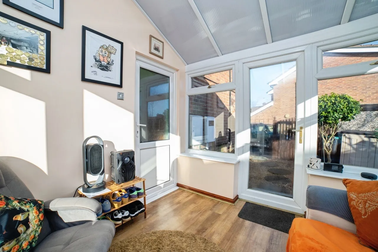 Linnet Drive, Mansfield, Nottinghamshire, NG18, photo 12