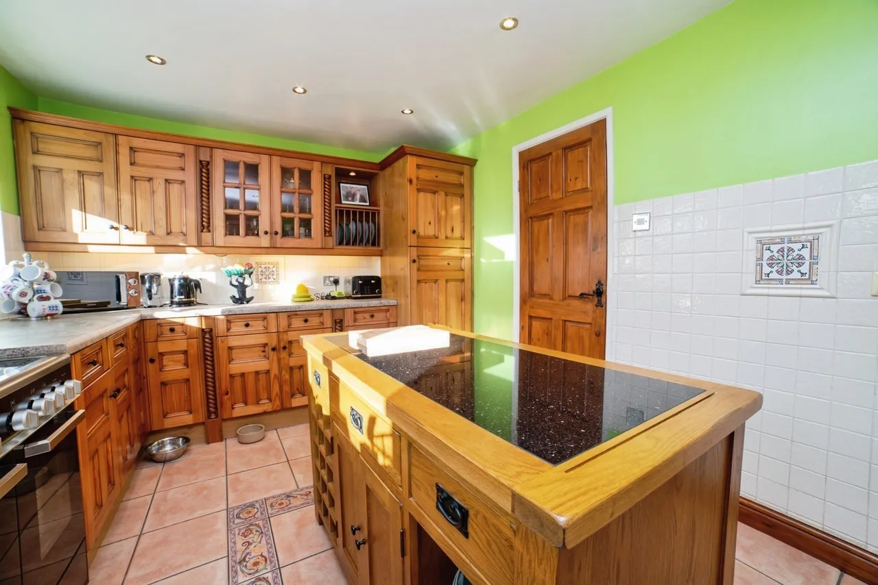 Linnet Drive, Mansfield, Nottinghamshire, NG18, photo 8