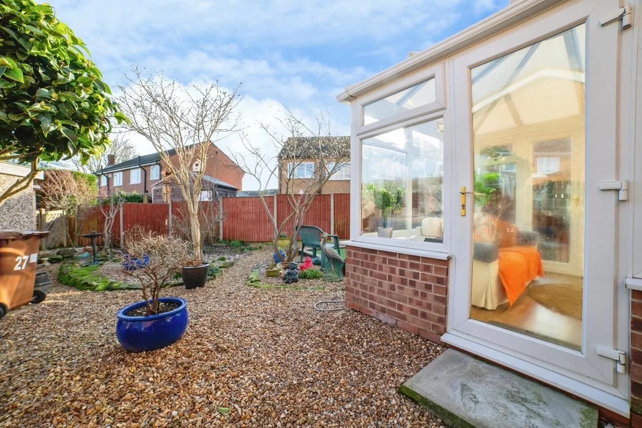 Linnet Drive, Mansfield, Nottinghamshire, NG18, photo 24