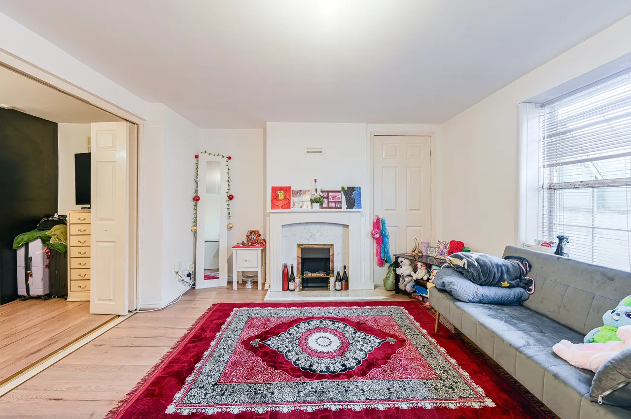 210A Congleton Grove, London, photo 3