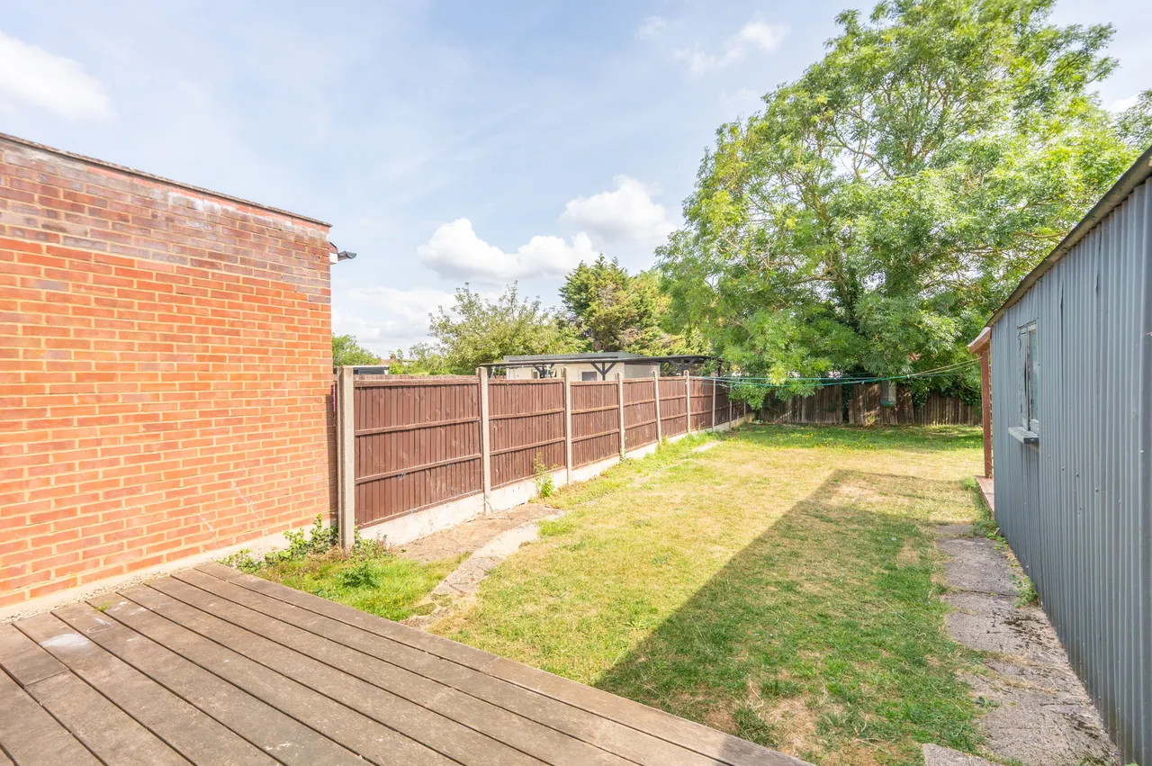 34 Orchard Gate, Greenford, photo 9