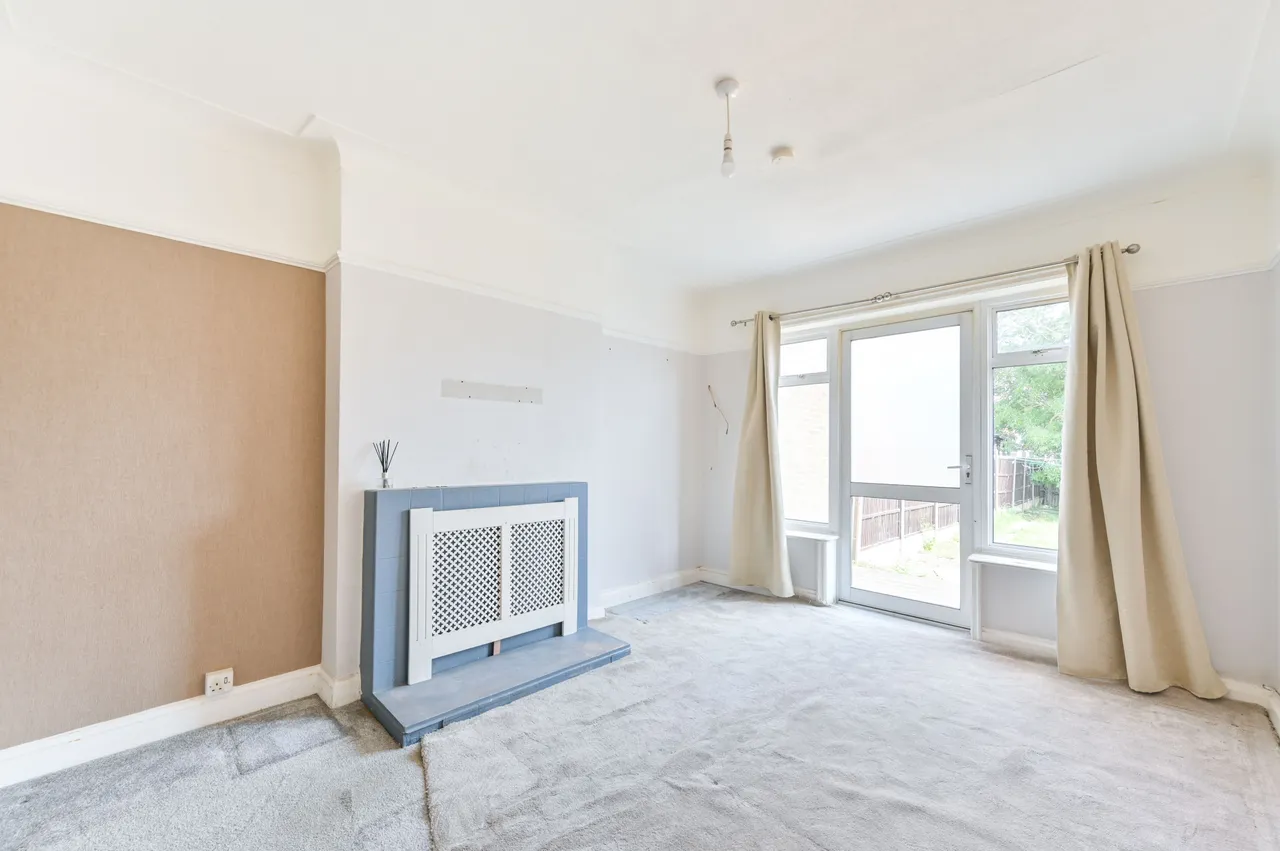 34 Orchard Gate, Greenford, photo 11