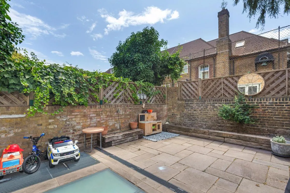 Batoum Gardens, London, W6, photo 22