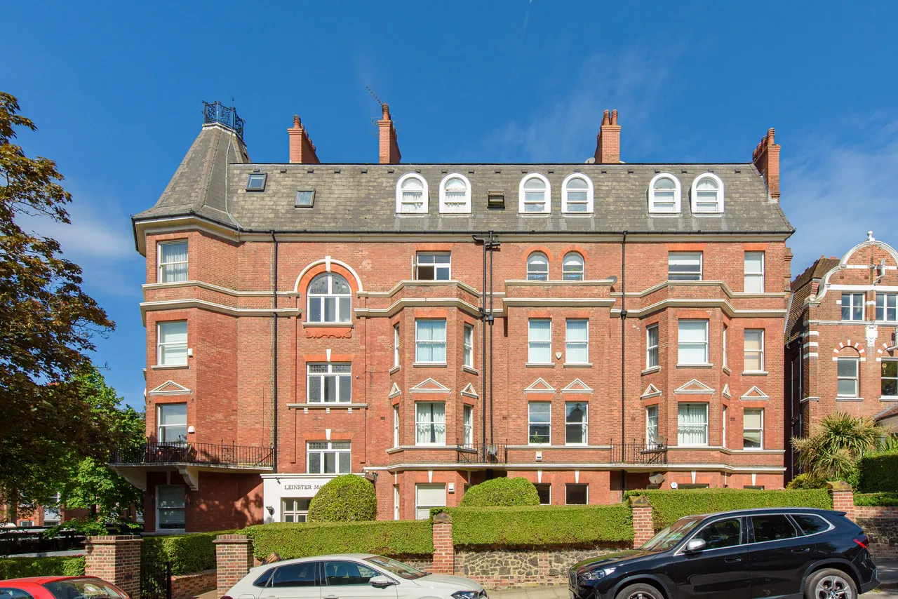 3 Leinster Mansions, 1 Langland Gardens, London, photo 12