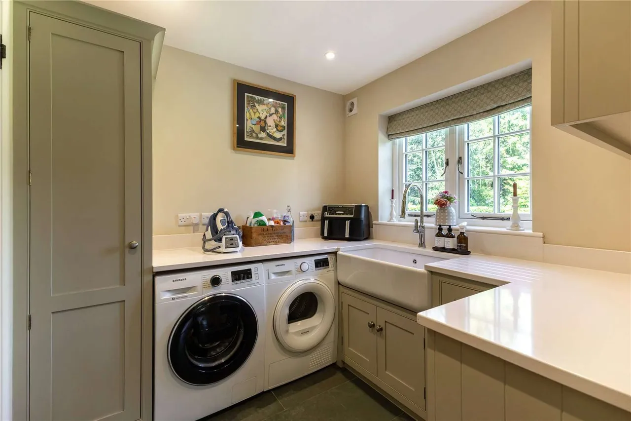 Spinney Lane, West Chiltington, Pulborough, West Sussex, RH20 2NX, photo 4