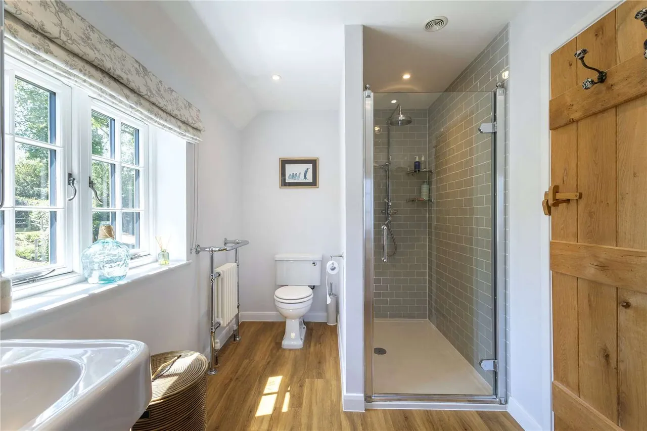 Spinney Lane, West Chiltington, Pulborough, West Sussex, RH20 2NX, photo 8