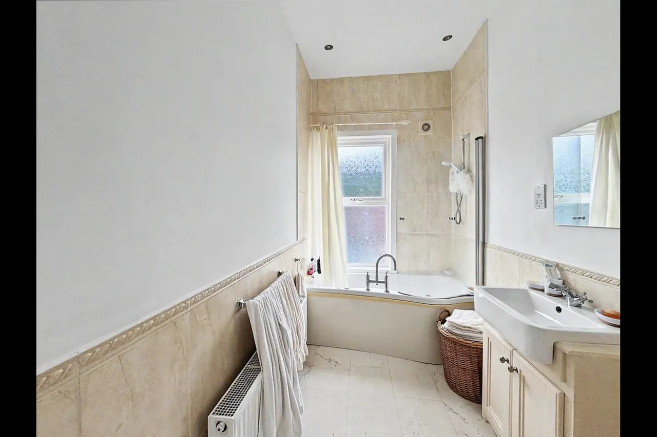 Noel Terrace, Merthyr Tydfil, photo 14