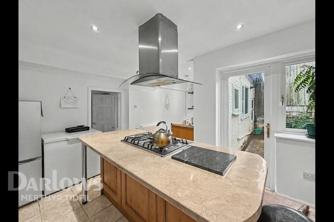 Noel Terrace, Merthyr Tydfil, photo 2