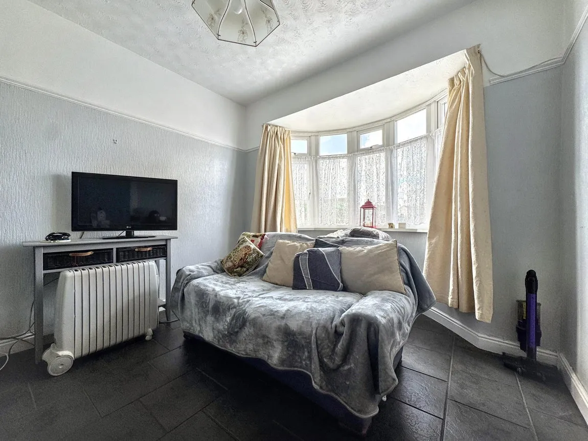 Sandbank Road, Towyn, Abergele, Conwy, LL22 9LB, photo 6